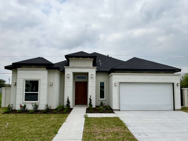 1005 N Buxton