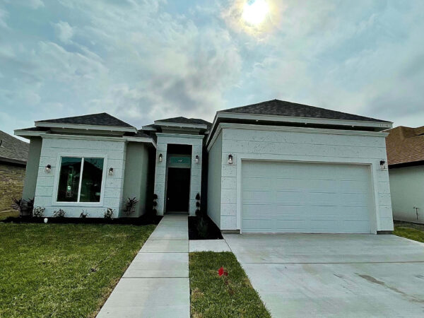 1206 E Encino Ave